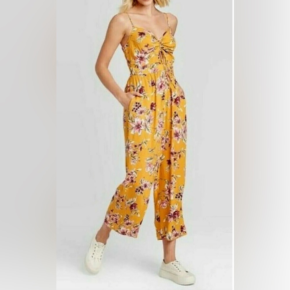 XHILARATION M CROPPED FLORAL V-NECK SHIRRED BACK TANK TOP ROMPER, MUSTARD
